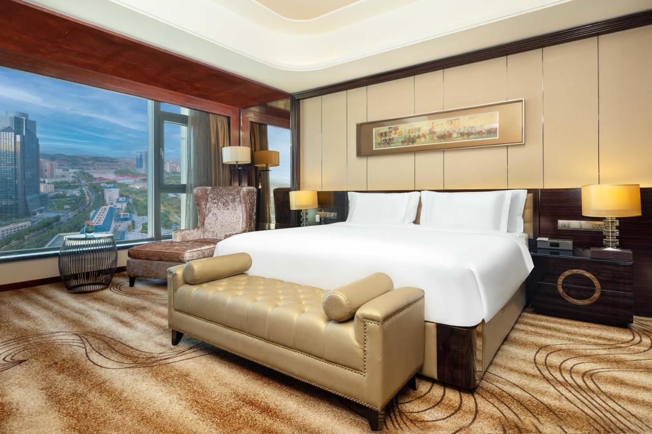 Crowne Plaza Hotel Lanzhou By Ihg Экстерьер фото